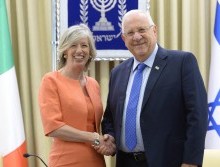 Italy emphasizes their friendship with Israel. Italian Education Minister Stefania Giannini and Israeli President Reuven Rivlin. Photo Courtesy of Mark Neiman (GPO)